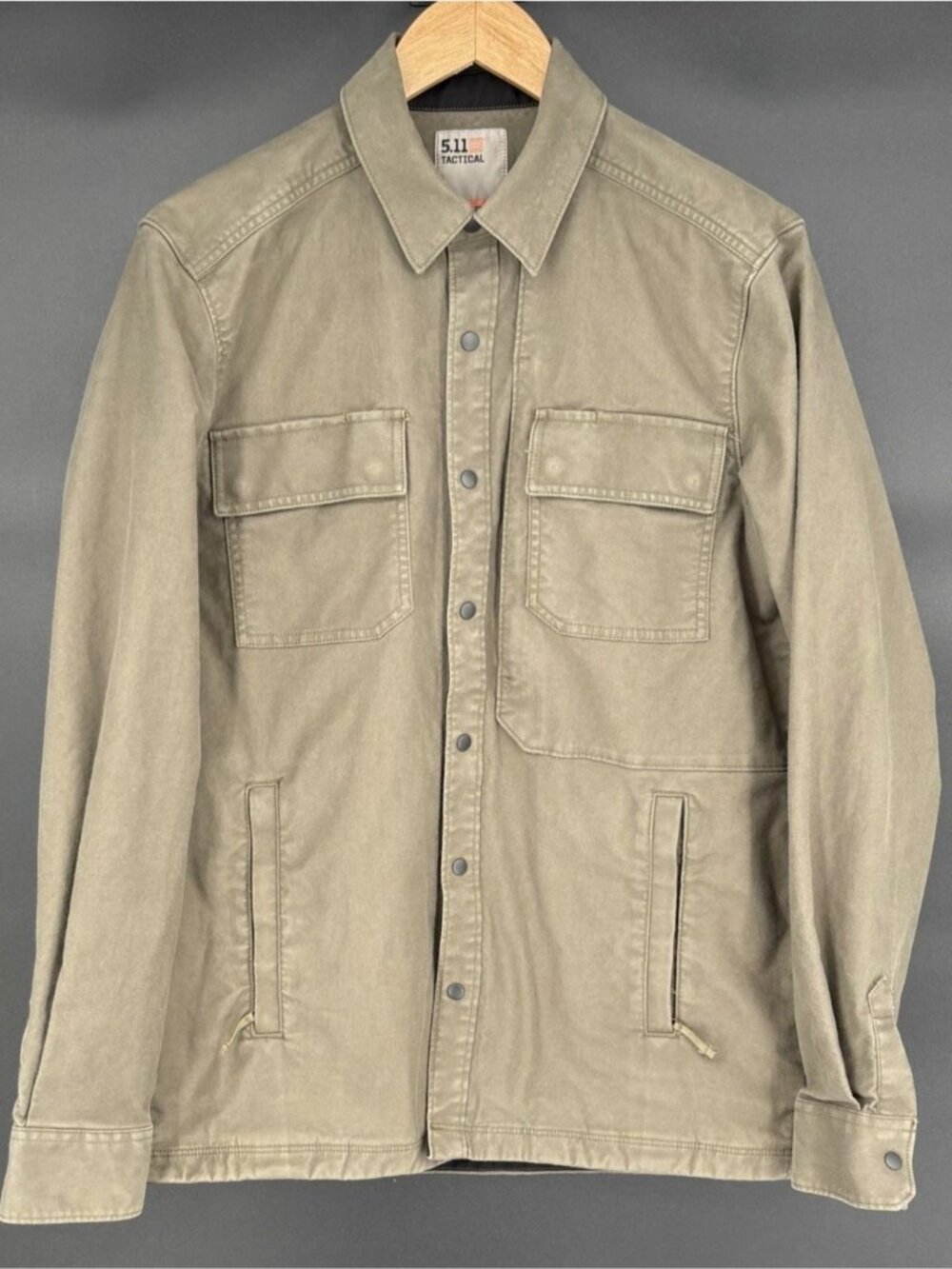 5.11 Tactical Mens Cargo Pocket Utility Jacket With Snap Closures  S Green Field